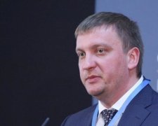 Міністр юстиції влаштував коханку на "тепленьке" місце (документ)