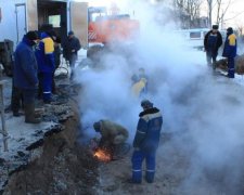 Вместо домов греют улицу: киевляне стали жертвами безалаберности властей