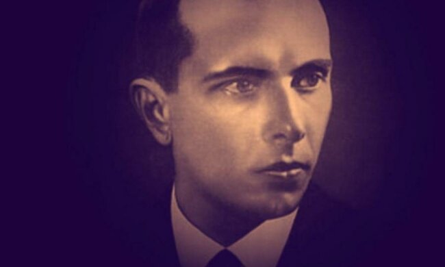 Журналіст виявив дивні властивості портрета Бандери