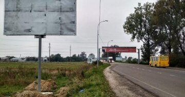 Суд обязал гаражный кооператив вернуть участок Львову