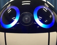 Блакитноокий "персонаж Pixar" допомагає астронавтам на МКС