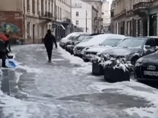 Зимняя погода весной. Фото: скриншот Youtube