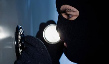 Украинский бизнесмен остался без сейфа с драгоценностями