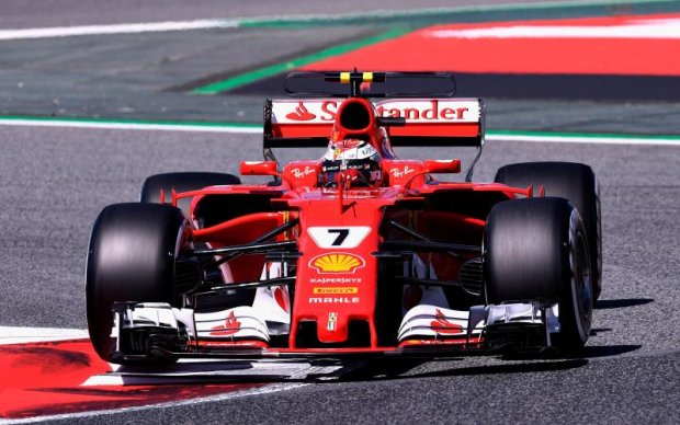 Формула-1: Райкконен - лучший на третьей практике Гран-при Испании