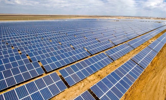 Под Днепром откроют уникальную электростанцию площадью в 600 футбольных полей