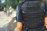 Харків'янин на візку схопив дві гармати і погрожував вбити себе на камеру