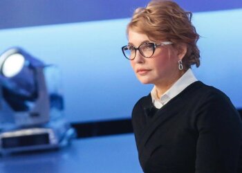 Тимошенко з новою зачіскою помолодшала на 20 років, українці у захваті: "Божественна, красуня"