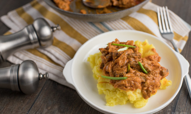 Бефстроганов: покроковий рецепт