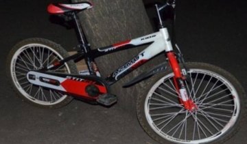 Дитяче ДТП: школярка насмерть задавила хлопчика велосипедом