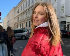 Дочь Кравец из "Квартала 95" впечатлила украинцев, дворец заиграл новыми красками: "Какая красивая"