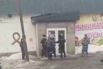Депутат повадився красти ікру в супермаркеті, фото uglegorsk.news
