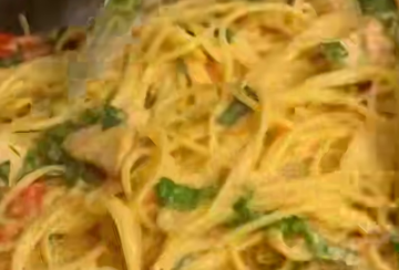 Сливочная паста с индейкой, кадр с видео
