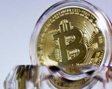 Вперше в історії біткойнами сплатять податки