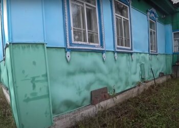 Будинок в селі. Фото: скріншот youtube