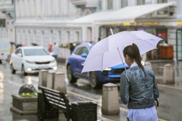 Дніпряни, готуйте парасольки: місто накриє мокрим покривалом 1 жовтня