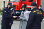 Жінку нагородили за порятунок дітей, фото km.dsns.gov.ua