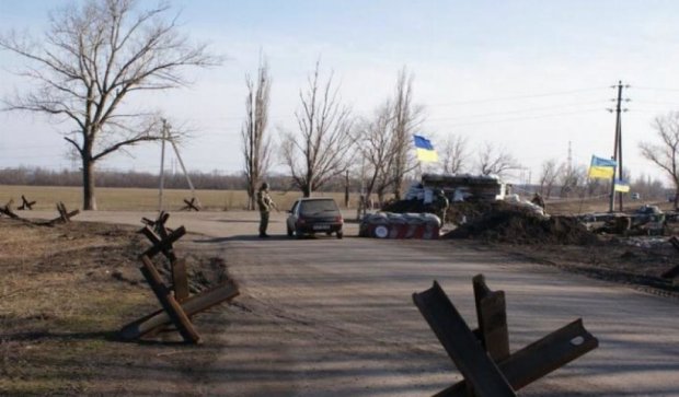 В Марьинке снайперы террористов обстреляли КПП