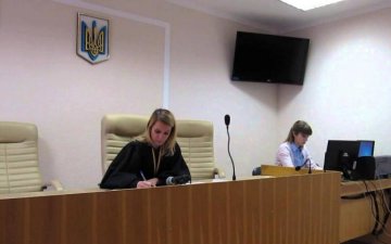 Суд обязал ГПУ расследовать нападение на активистов "Украинского выбора" в Конотопе