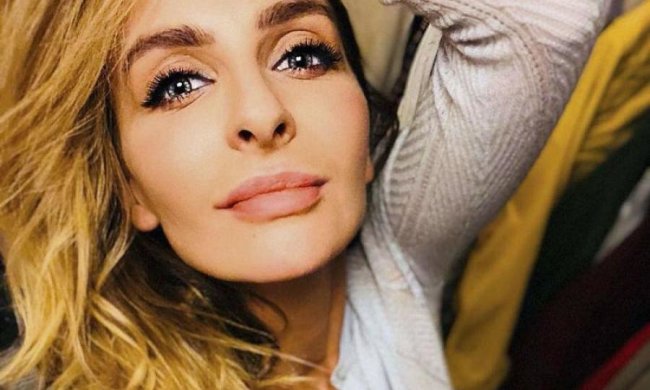 Абсолютно гола: скандальна Варнава зовсім втратила сором