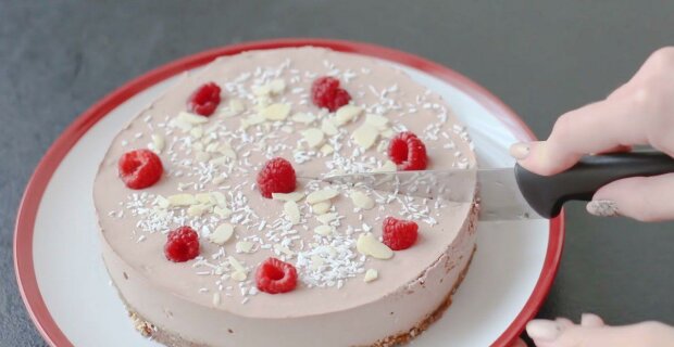Десерт без лишних килограммов - быстрый и диетический рецепт тортика прекрасно скрасит рацион чикуль