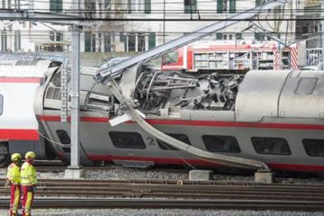 В Швейцарии сошел с рельсов вагон скоростного поезда