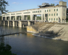 На Донбасі окупанти підірвали канал, сидять без води і лають поганих українців