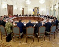 СМИ показали след Полузверя: Откуда в санкционном списке "воров" бизнесмены и общественники?