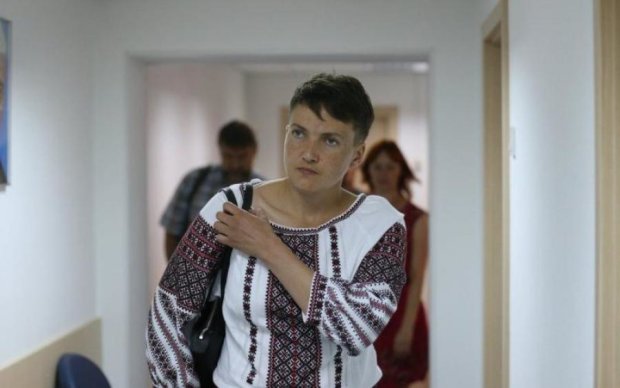 Совсем спятила: Савченко в Раде кинулась защищать боевиков