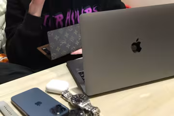 Apple, фото: Знай.ua