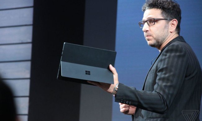 Конкурент iPad Pro: Microsoft Surface Pro 6 випробували на міцність