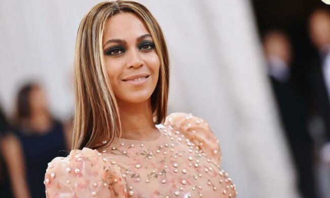 Бейонсе приміряла найпривабливіший колір: фанати у захваті