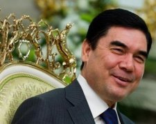 Як нова конституція Туркменії обмежить обраного президента