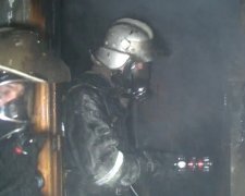 Пожежа в будинку забрала життя харків'янина (відео)
