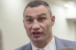 Кияни задихаються в отруйному смогу, до Кличка є питання: "Віталя, ти начебто мер?"