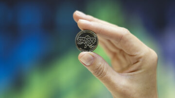 Монета фото