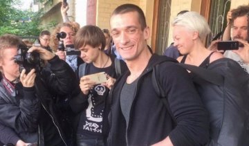 Скандальный художник Петр Павленский снова на свободе