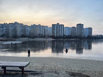 Украинцы, зима, озеро, фото из соцсетей