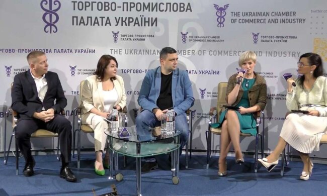 В Киеве начал работу двухдневный национальный форум "Вода в промышленности и АПК во время войны и климатического кризиса"