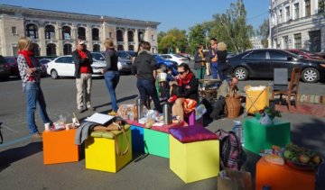 За тетради для детей-беженцев в столице будут угощать кофе 