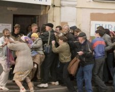 Не зіп'єшся: в Криму показали, скільки коштує "дорогий шмурдяк" Путіна