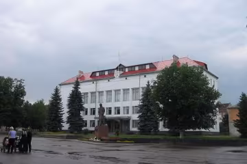 "Підпадає під люстрацію": скандальна подружка Януковича мітить у колишнє крісло на Львівщині