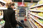 Українка знайшла таємне послання в сосисках: там написано...