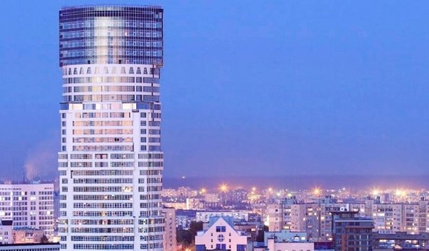 Киевляне собираются снести самое высокое здание Украины