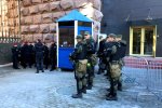3 пункти ганьби: столична мерія відгородилася від киян парканами і охороною, люди лютують
