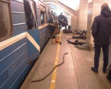 Двох пітерських терористів оголосили у розшук