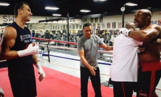 Бриггс пытался спровоцировать Кличко на потасовку (видео)