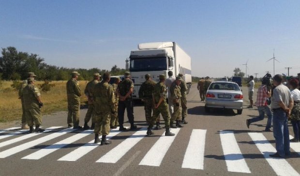 За неделю ни одна фура не пересекла границу с Крымом - Чубаров