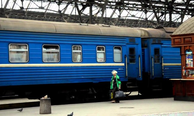 Поїзд Москва - Миколаїв загубив пасажирку: інцидент обростає чутками