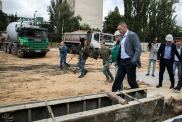 У чиновников Кличко нашли миллионы, предназначенные для метро на Виноградарь - СБУ уже на пороге