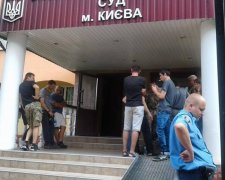 ЧП в суде Киева: на подозреваемого дерзко напали с неизвестным веществом